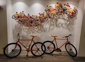 (fig. 1) David Gerstein, Peloton Wave, 3 layers, 2008. 
