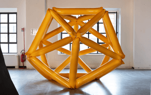 Franco  Mazzucchelli – Icosaedro – PVC giallo, aria, occhielli, corde