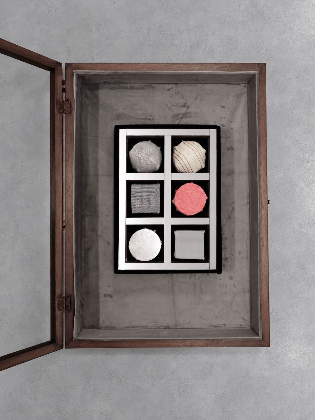 Flavia Albu, ‘Sweet box’, 2022