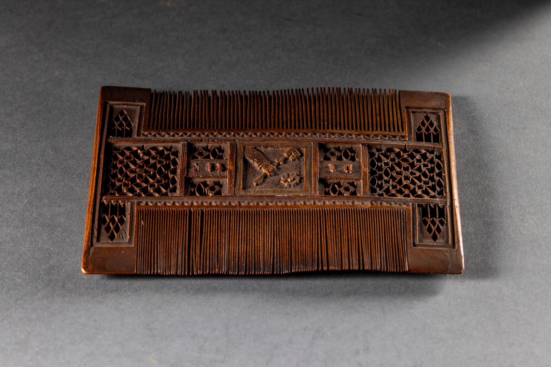 Letsdialogue, image size:1900x1267